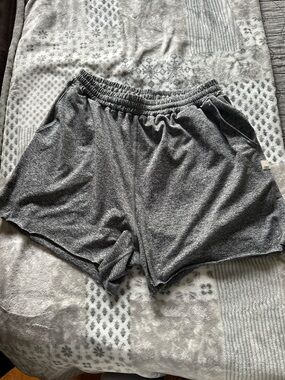 Vuori women’s shorts